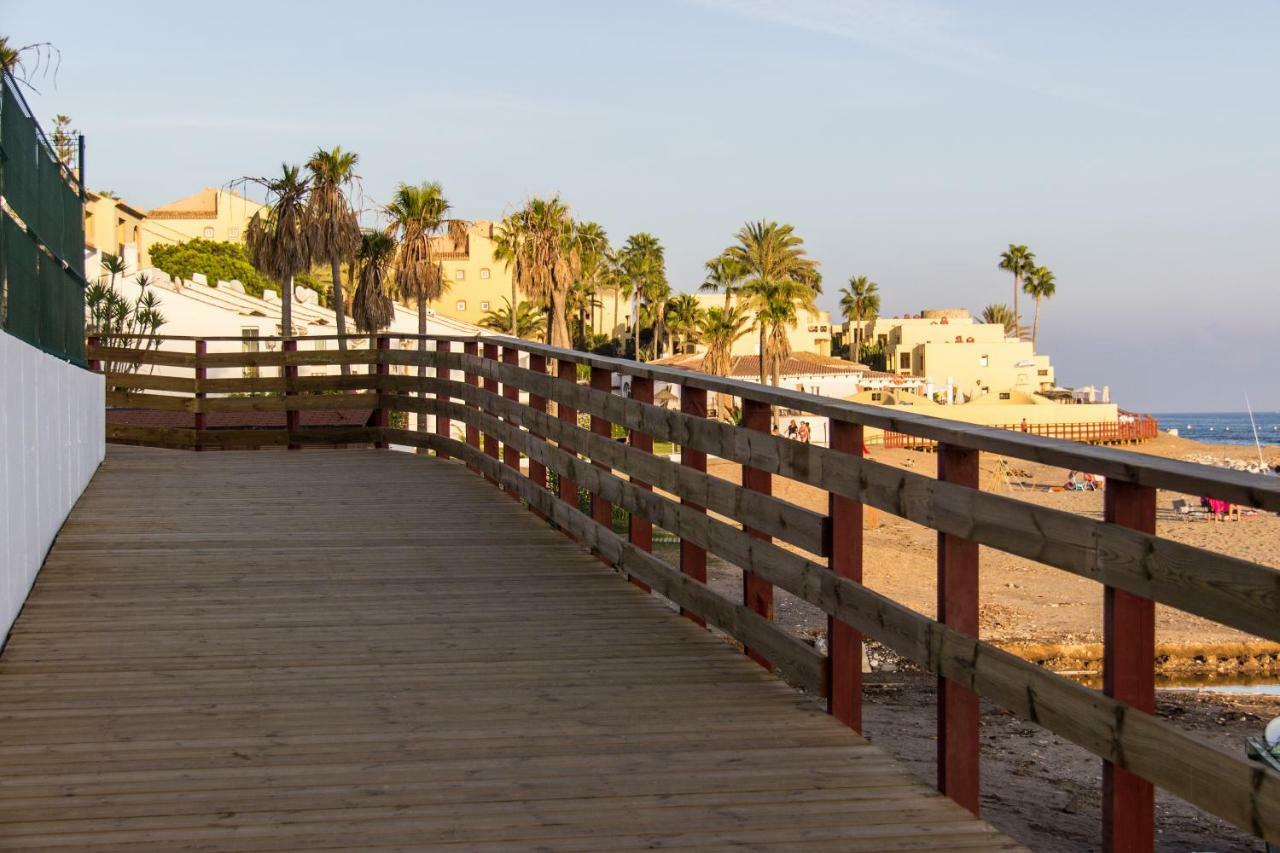 Apartment By The Beach Sitio de Calahonda Exterior foto